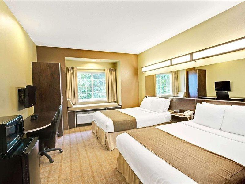 Microtel Inn & Suites By Wyndham Bryson City Kültér fotó