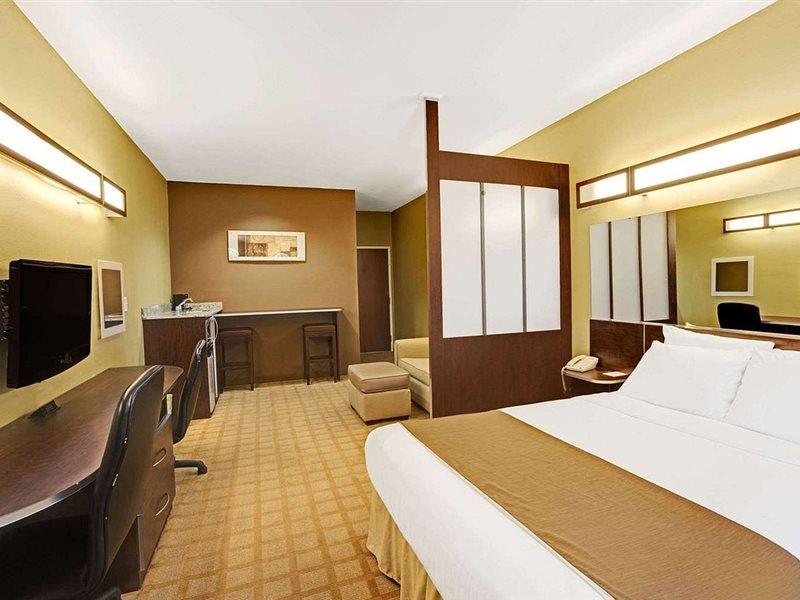 Microtel Inn & Suites By Wyndham Bryson City Kültér fotó