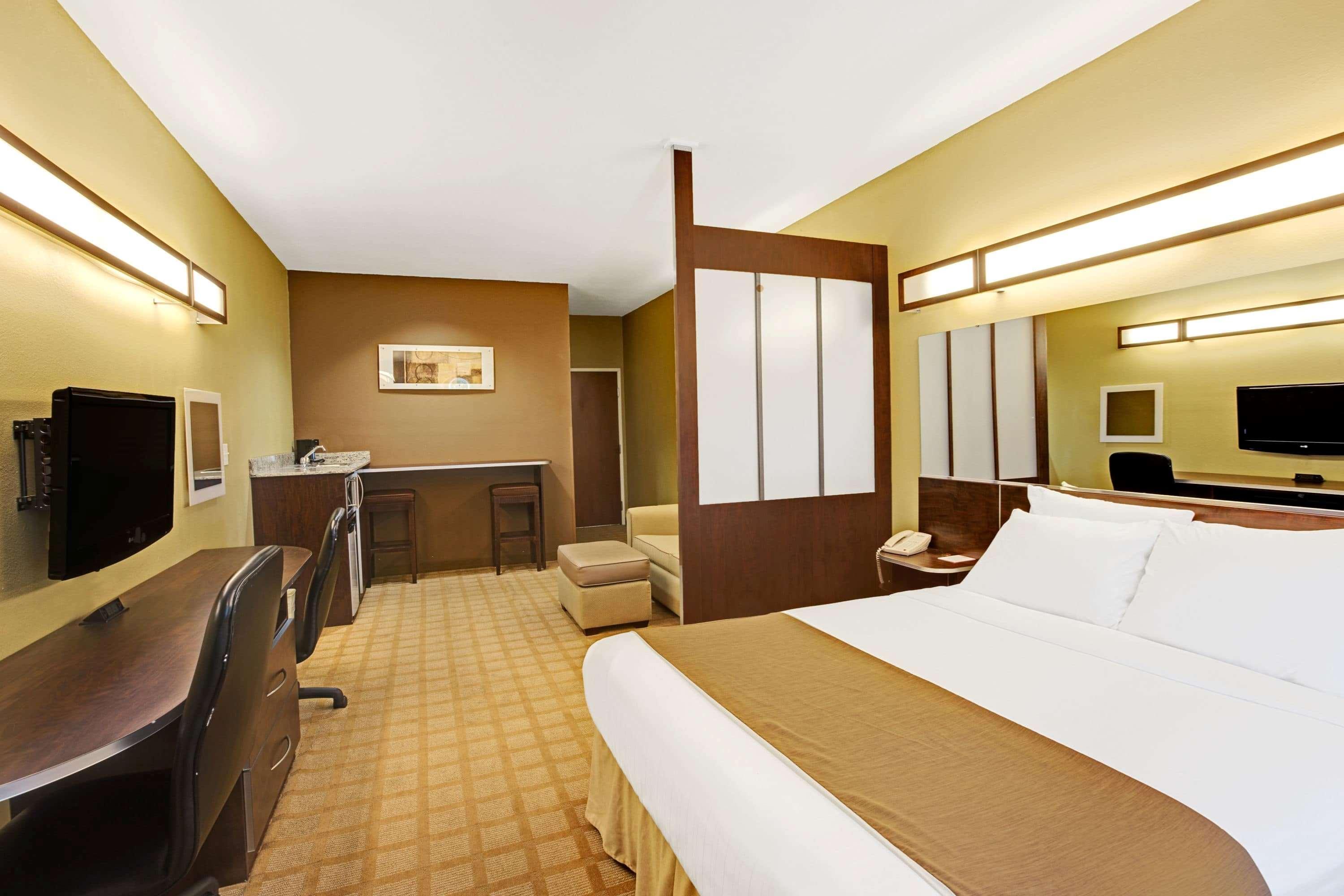 Microtel Inn & Suites By Wyndham Bryson City Kültér fotó
