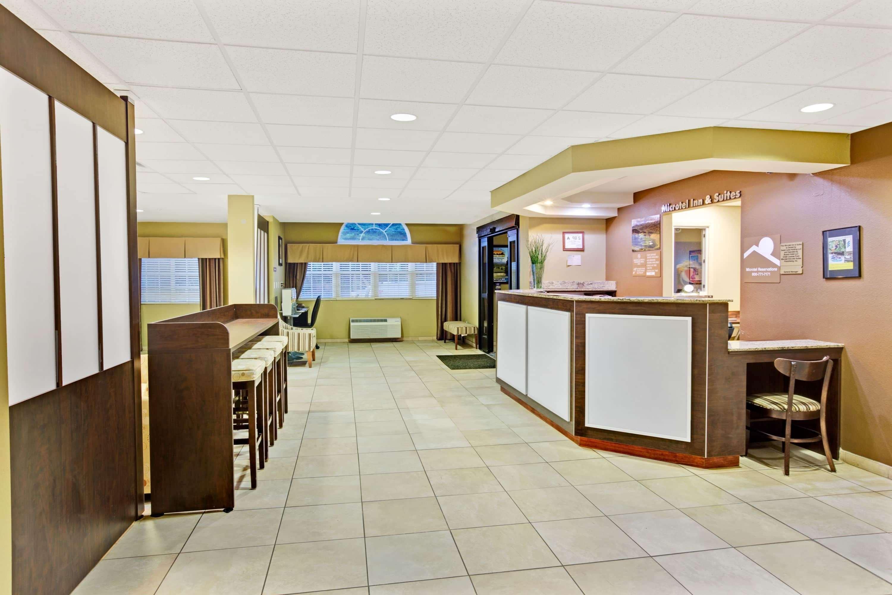 Microtel Inn & Suites By Wyndham Bryson City Kültér fotó