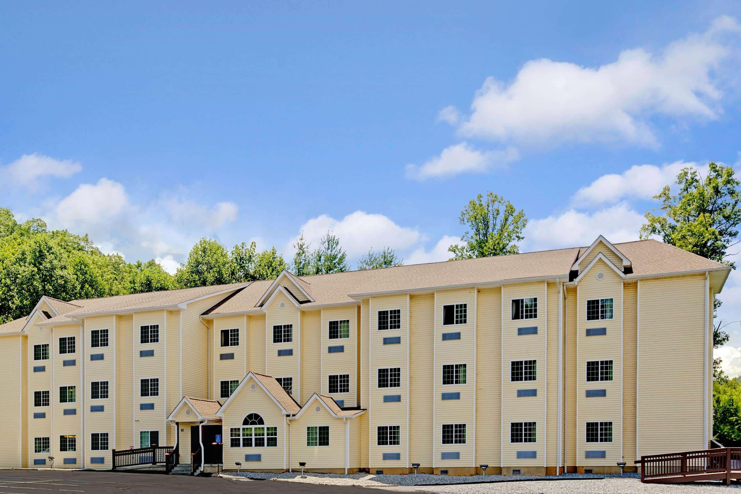 Microtel Inn & Suites By Wyndham Bryson City Kültér fotó
