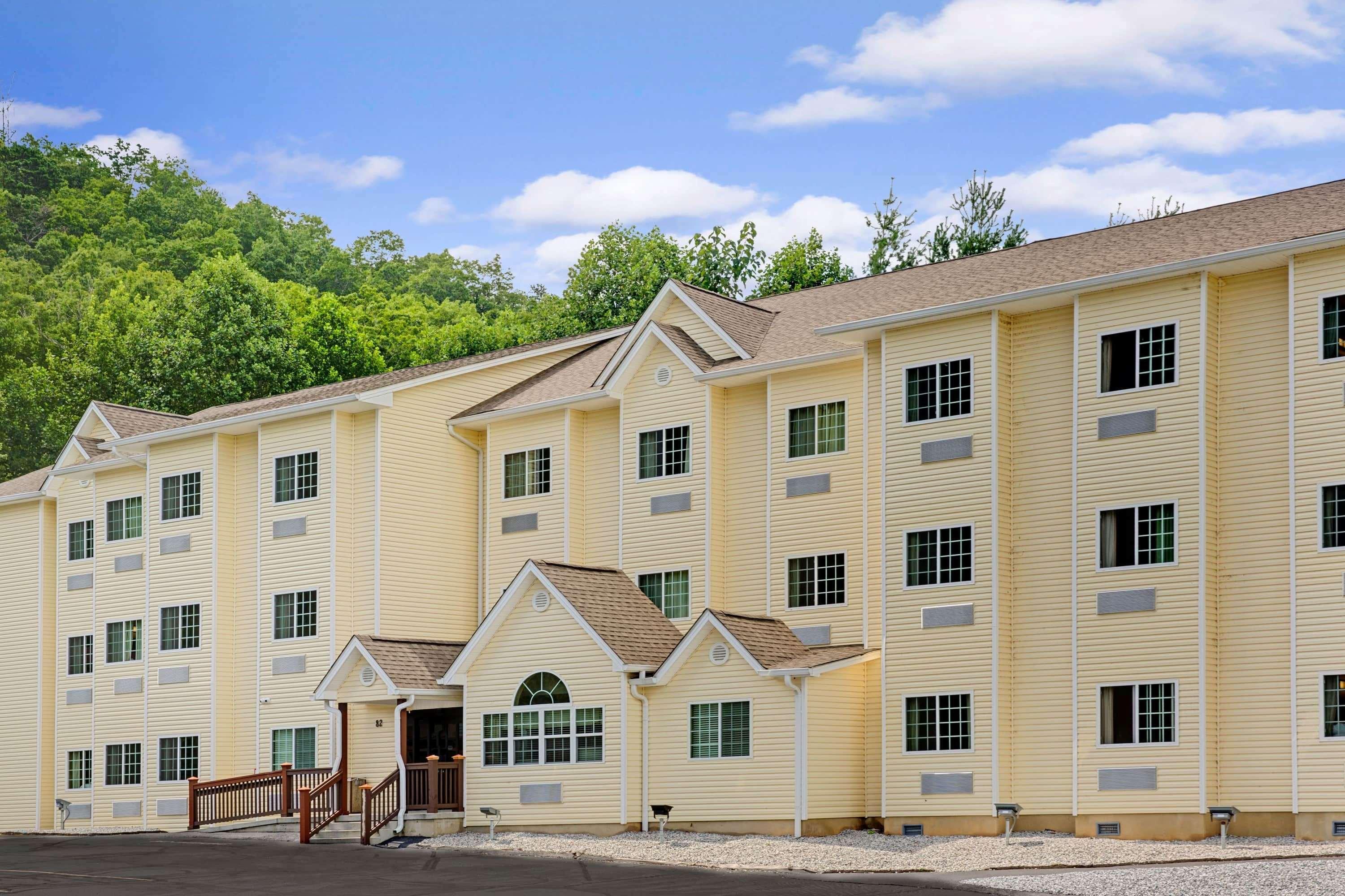 Microtel Inn & Suites By Wyndham Bryson City Kültér fotó
