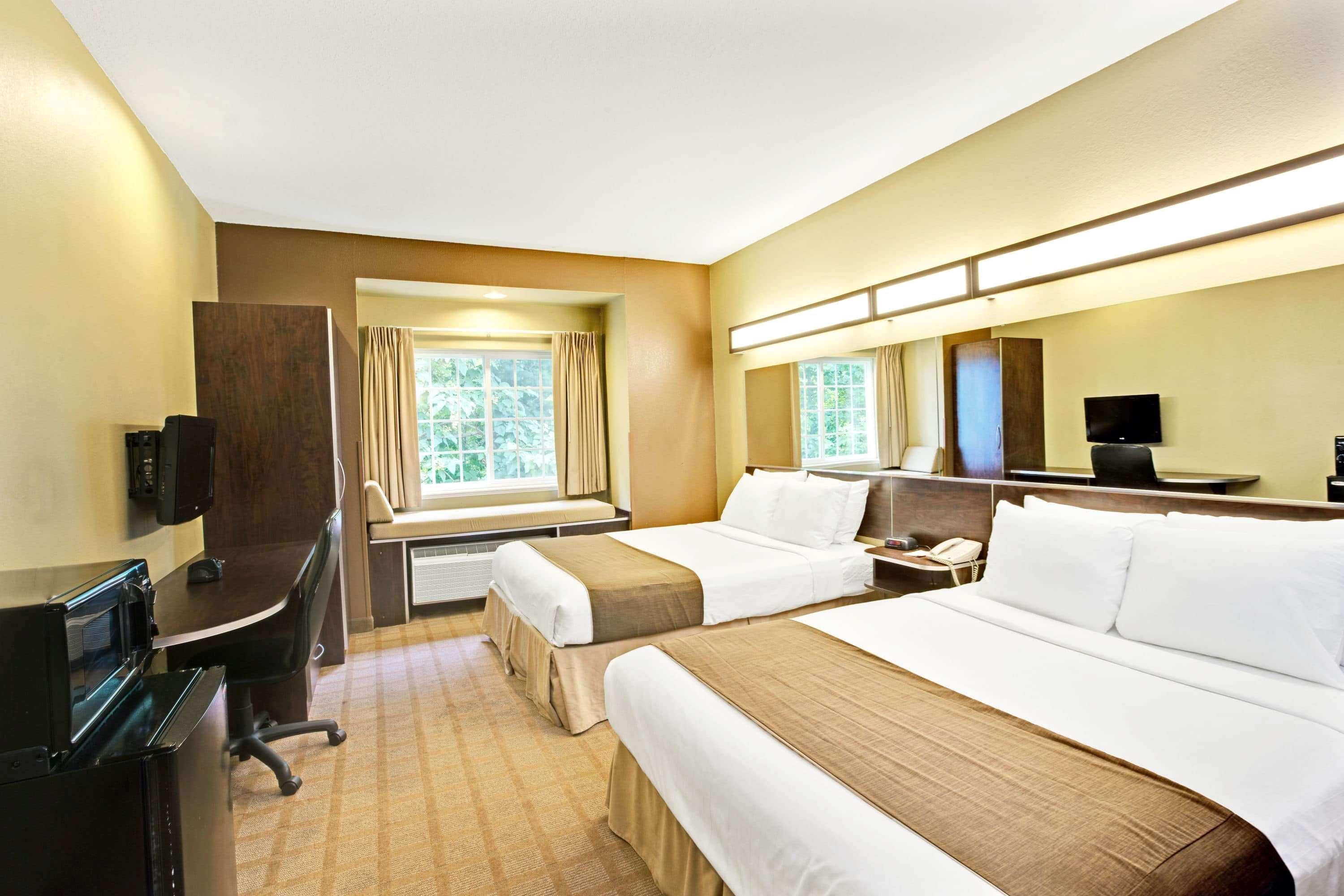 Microtel Inn & Suites By Wyndham Bryson City Kültér fotó